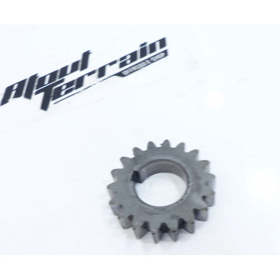 Pignon boite de vitesse 125 yz 1984 / gear wheel