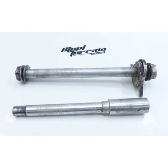 Lot axes de roue TXT 2000 / Wheel axle