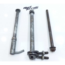 Lot axe de roue+bras GASGAS ec 2000 / Wheel axle