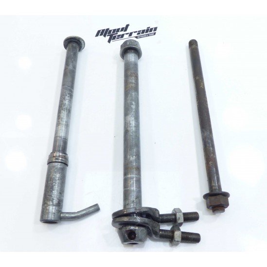 Lot axe de roue+bras GASGAS ec 2000 / Wheel axle