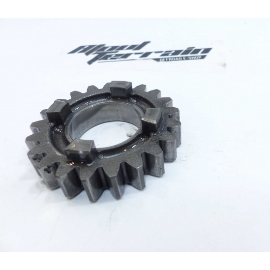 Pignon boite à vitesse Suzuki 250 rm 2003 / gear wheel