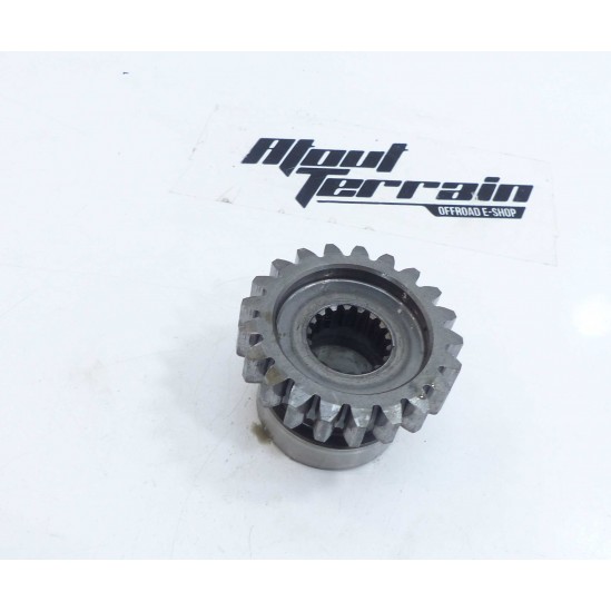 Pignon de renvoi 250 rm 1998 / gear wheel