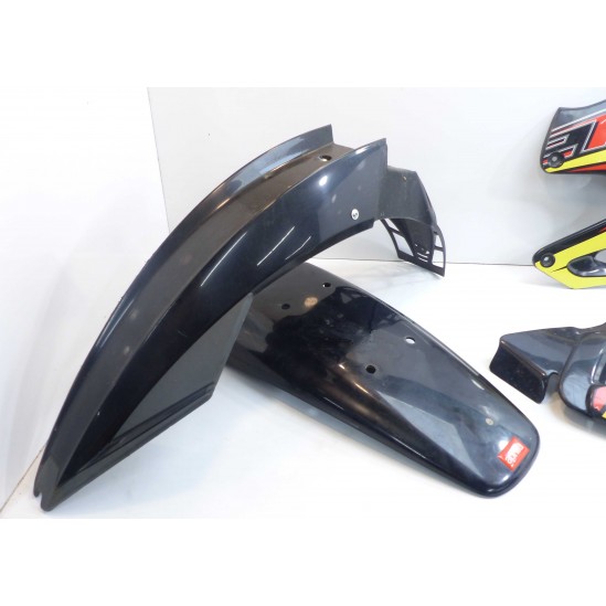 Lot plastique Aprilia 125 ETX