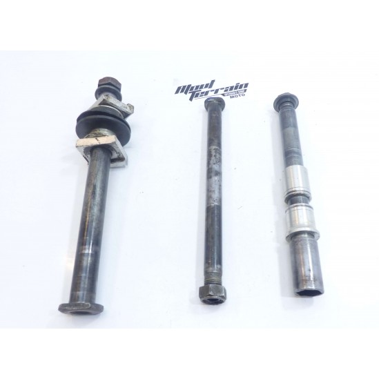 Lot axes de roue AV/AR YZ 1999/ Wheel axle