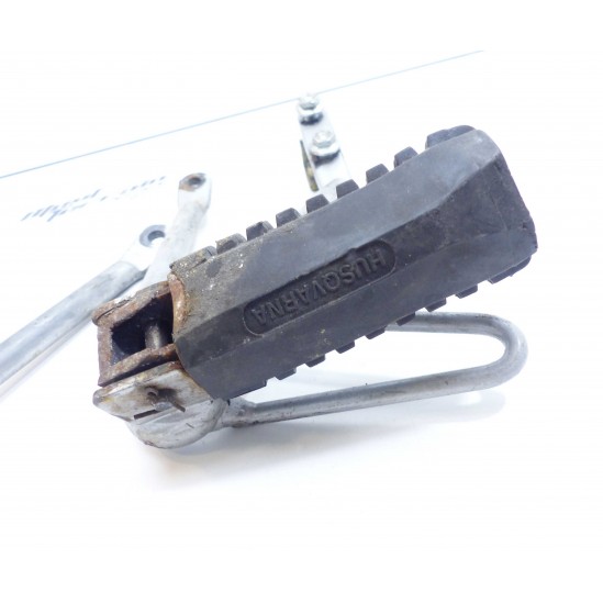 Cales pieds passager Husqvarna SMR 2007