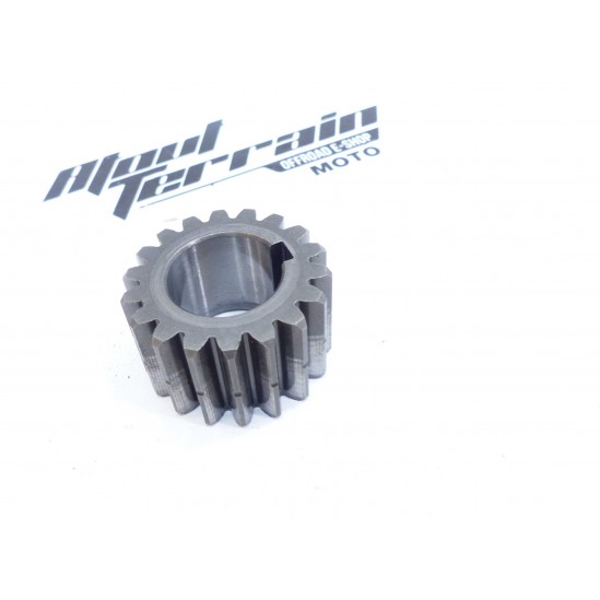 Pignon de renvoi 85 YZ 2005 / gear wheel