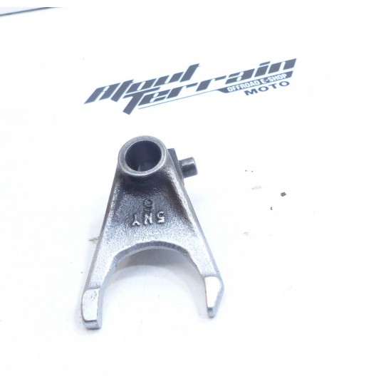 Fourchette de boite 125 yz 2004 / fork shift