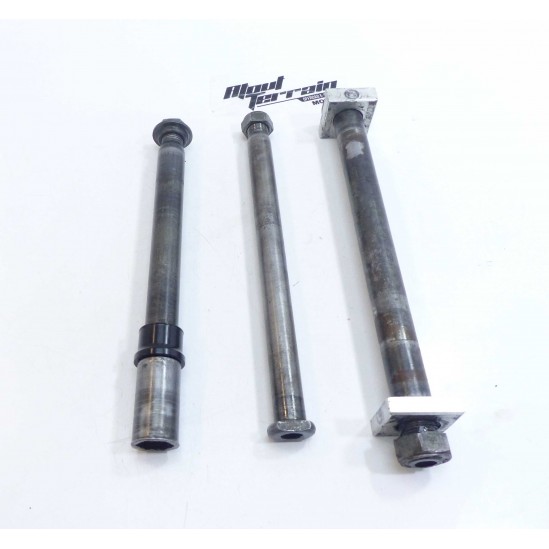 Lot axes de roue AV/AR WRF 2004 / Wheel axle