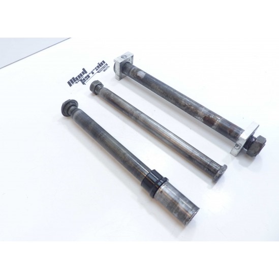 Lot axes de roue AV/AR WRF 2004 / Wheel axle