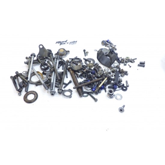 Lot visserie Yamaha 450 YZF 2004