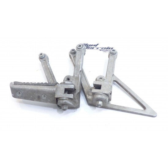 Support de cales pieds passager Gasgas 250 Pampera