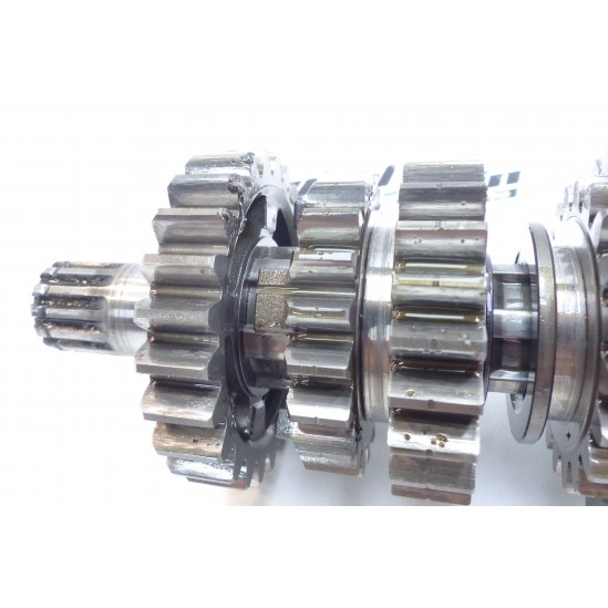 Arbre de boite à vitesse 250 rm 1999 / Gear box