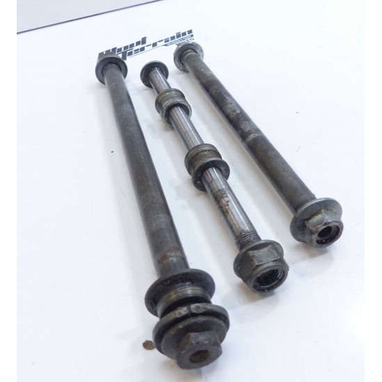 Lot axe de roues Honda 80 CR
