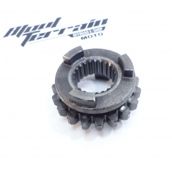 Pignon d'arbre secondaire de boite Suzuki 125 RM 1999