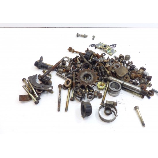 Lot visserie Yamaha 125 DTR