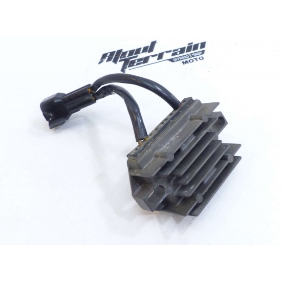 Régulateur de tension 450 rmz 2011 / voltage regulator