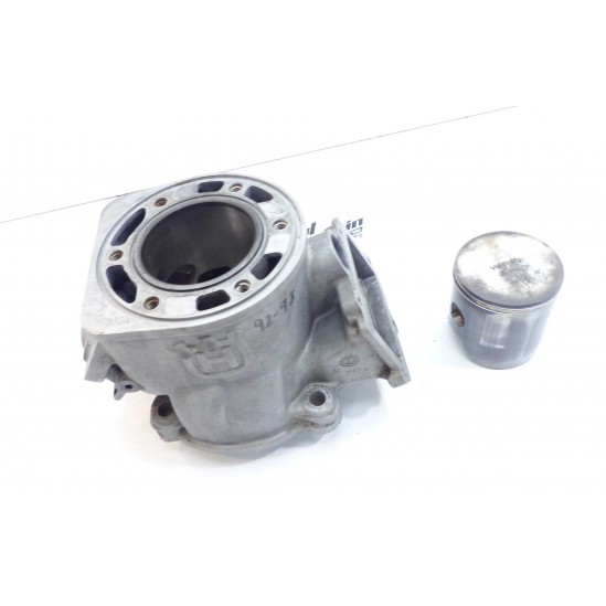 Cylindre piston HVA 250 CR/WR occasion sans échange