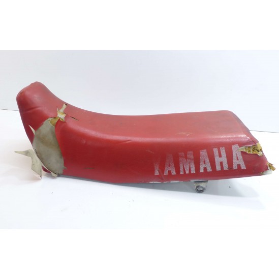 selle Yamaha YZ 1987 à reconditionner / Seat saddle