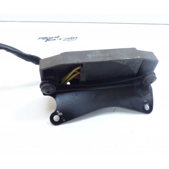Régulateur de tension Suzuki 650 DR 1992