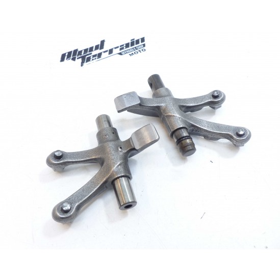 Culbuteur Suzuki 650 DR