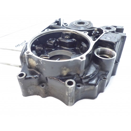 Carter moteur gauche Honda 200 TLR