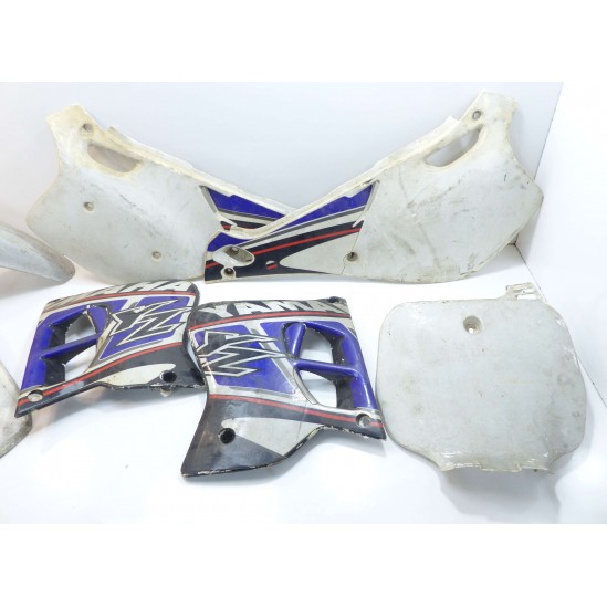 Lot plastique Yamaha YZ 1995