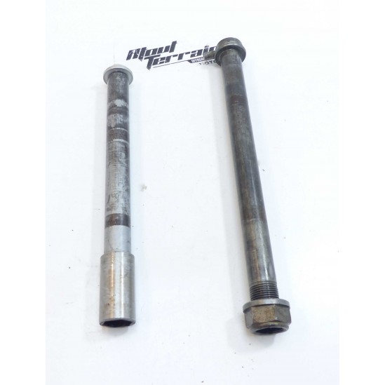 Lot axe de roue+bras GASGAS ec 2005