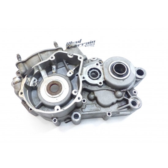 Carter moteur gauche 300 EC 00