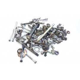Lot visserie 300 ec 2000