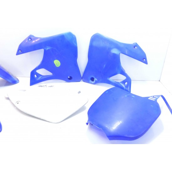 Lot plastique Yamaha YZ 2001