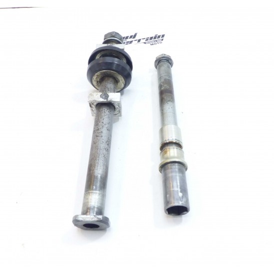 Lot axes de roue AV/AR WRF 2007 / Wheel axle