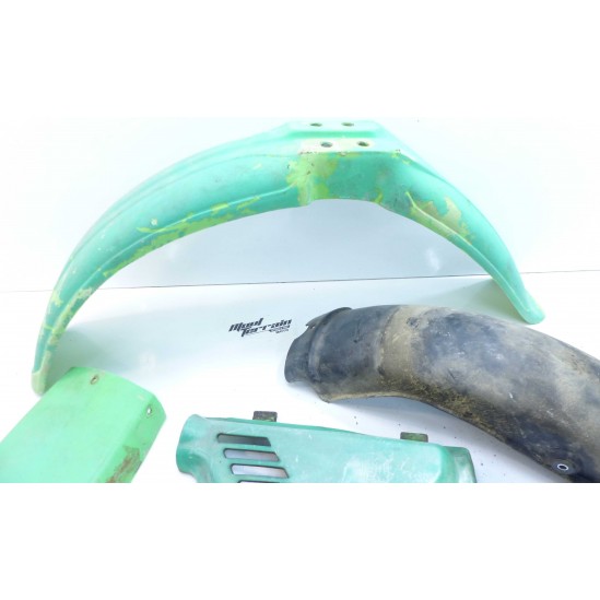 Plastique Kawasaki 125 KE
