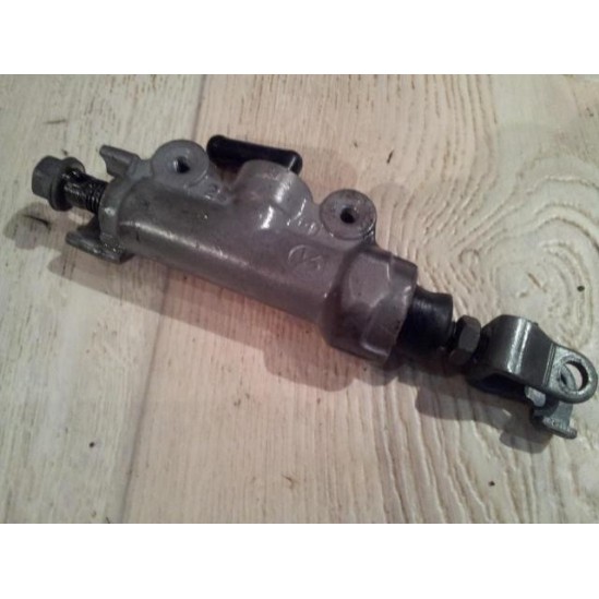 emmeteur de frein ar 125 250 cr 88-96 / master cylinder