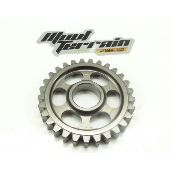 Pignon de renvoi 250 cr 2004 / gear wheel