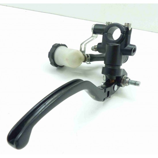 Emmeteur d'embrayage TM 2004 / master cylinder