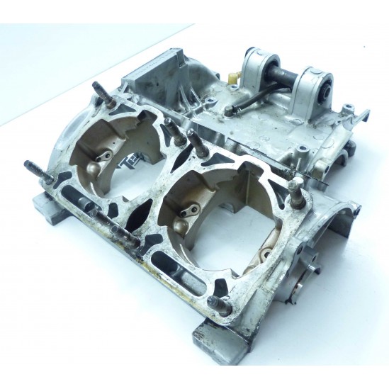 Carter Moteur supèrieur Yamaha 240 tdr