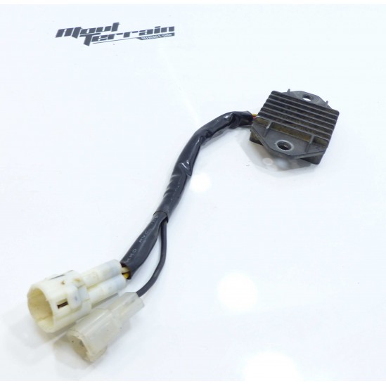 Régulateur de tension Yamaha 250 wrf 2006